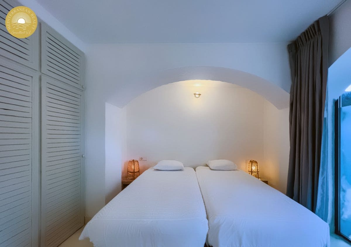 15 slaapkamer Villa te koop in Santa Eulalia / Santa Eularia met zwembad garage - € 5.000.000 (Ref: 7869031)