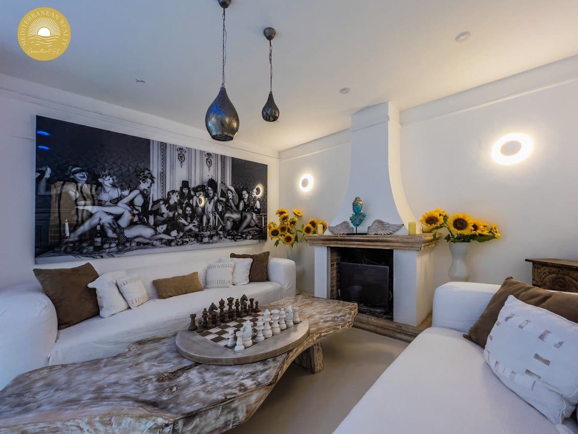 15 slaapkamer Villa te koop in Santa Eulalia / Santa Eularia met zwembad garage - € 5.000.000 (Ref: 7869031)