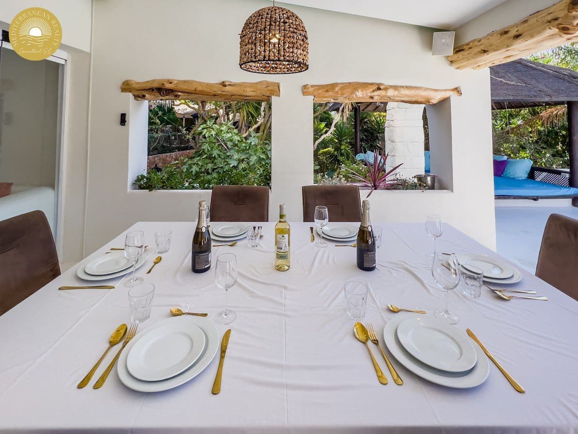 15 slaapkamer Villa te koop in Santa Eulalia / Santa Eularia met zwembad garage - € 5.000.000 (Ref: 7869031)