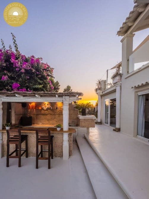 15 slaapkamer Villa te koop in Santa Eulalia / Santa Eularia met zwembad garage - € 5.000.000 (Ref: 7869031)