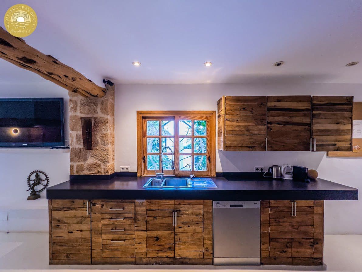 15 slaapkamer Villa te koop in Santa Eulalia / Santa Eularia met zwembad garage - € 5.000.000 (Ref: 7869031)