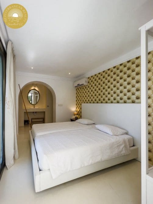 15 slaapkamer Villa te koop in Santa Eulalia / Santa Eularia met zwembad garage - € 5.000.000 (Ref: 7869031)