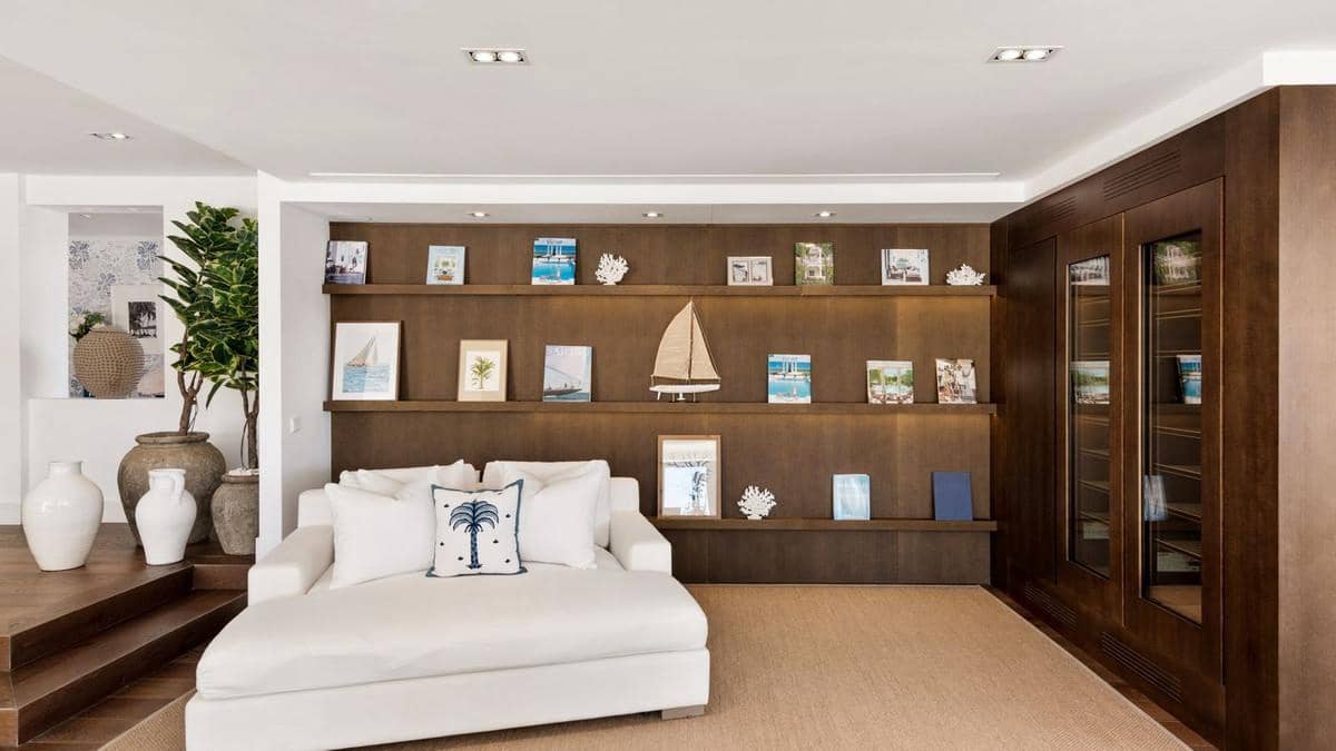 Chalet de 7 habitaciones en Nueva Andalucia en venta con piscina - 7.900.000 € (Ref: 8015690)