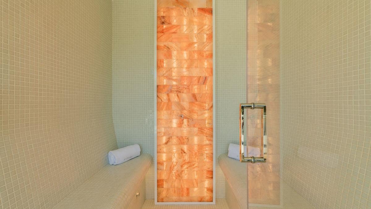 Chalet de 7 habitaciones en Nueva Andalucia en venta con piscina - 7.900.000 € (Ref: 8015690)