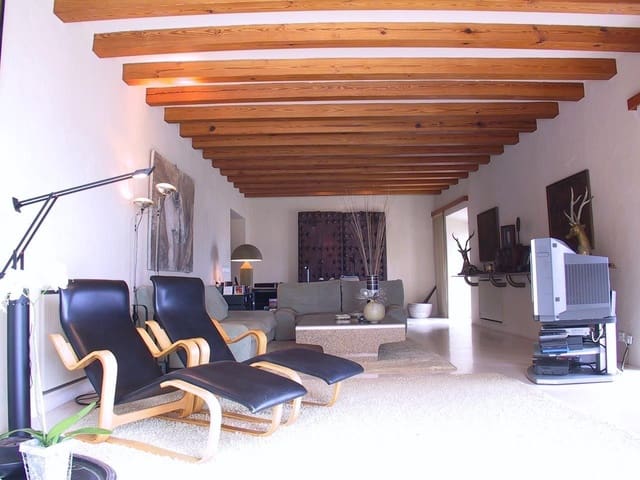 5 bedroom Townhouse for sale in Ibiza / Eivissa town with pool garage - € 6,500,000 (Ref: 8070518)
