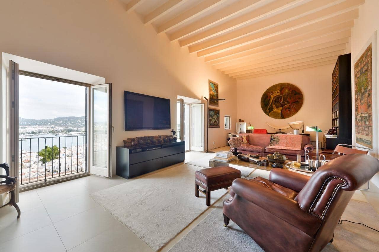 10 soveværelse Byhus til salg i Ibiza by med swimmingpool garage - € 10.500.000 (Ref: 8070519)