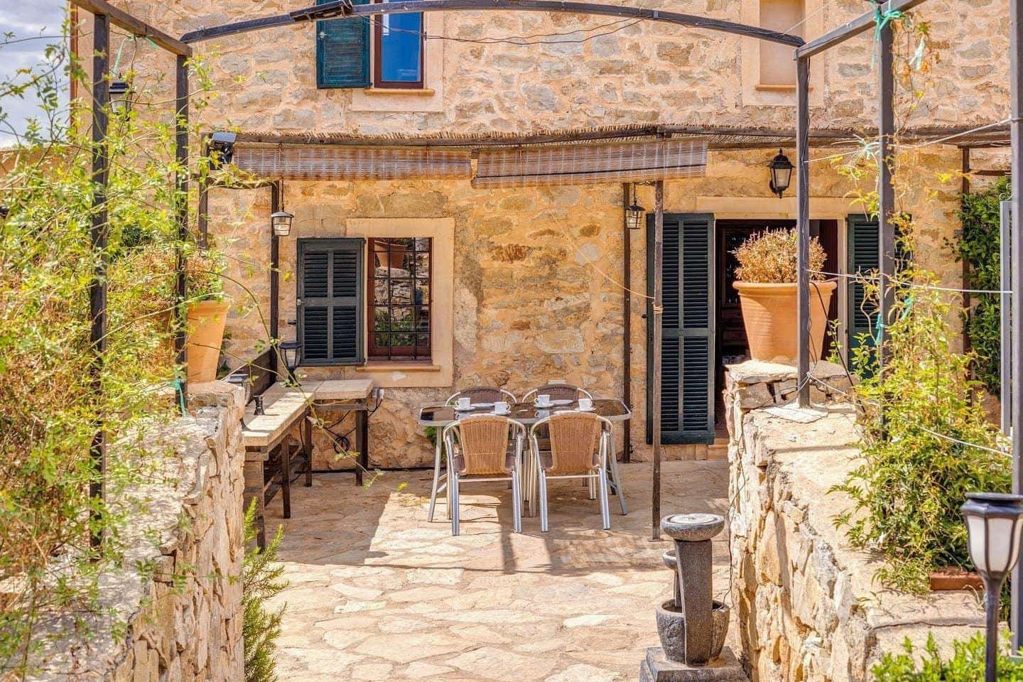 3 quarto Moradia para venda em Manacor com piscina - 850 000 € (Ref: 8101932)