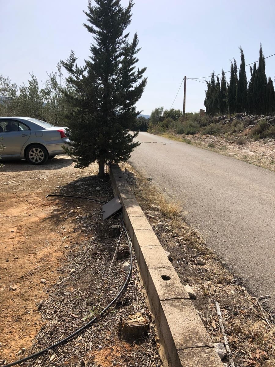 Finca/Landehus til salg i Enguera - € 11.377 (Ref: 8258777)