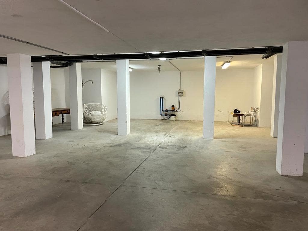 8 soverom Villa til salgs i Marbella med svømmebasseng garasje - € 11 900 000 (Ref: 8268991)