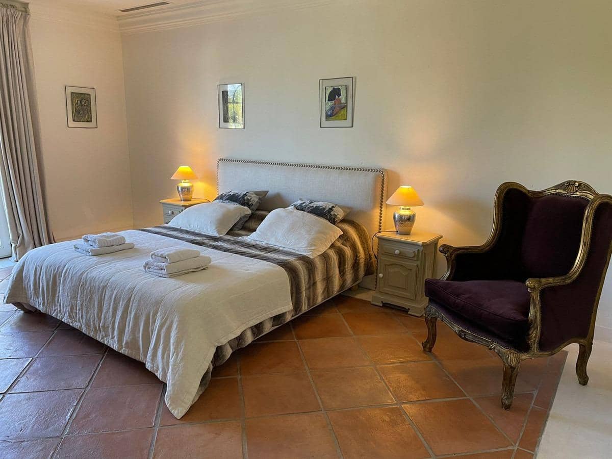 8 soverom Villa til salgs i Marbella med svømmebasseng garasje - € 11 900 000 (Ref: 8268991)