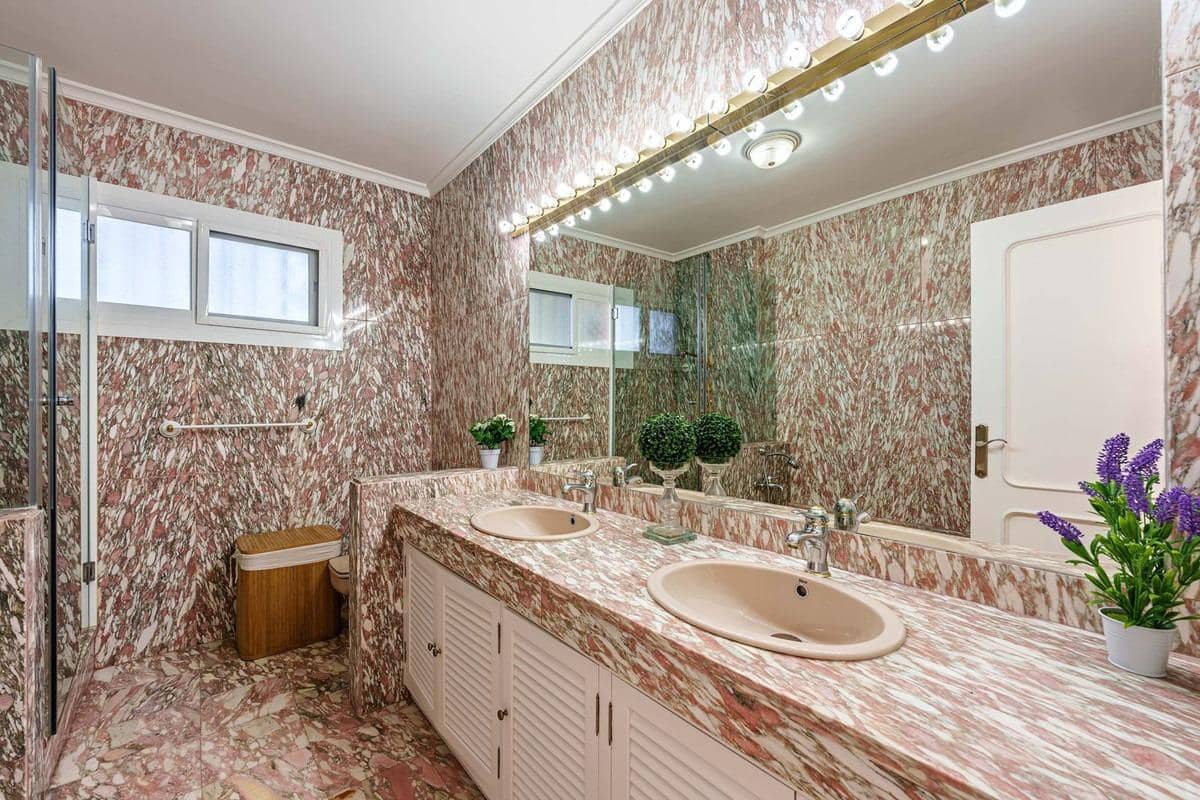 9 sypialnia Willa na sprzedaż w Estepona z basenem garażem - 8 925 000 € (Ref: 8268992)