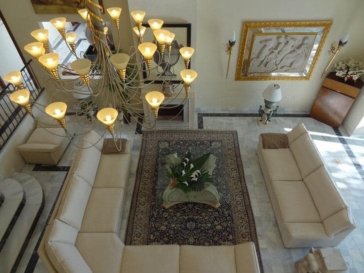 5 bedroom Villa for sale in Estepona with pool garage - € 10,000,000 (Ref: 8268993)