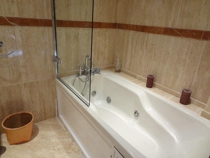 5 bedroom Villa for sale in Estepona with pool garage - € 10,000,000 (Ref: 8268993)