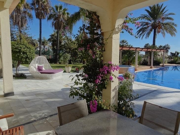 5 bedroom Villa for sale in Estepona with pool garage - € 10,000,000 (Ref: 8268993)