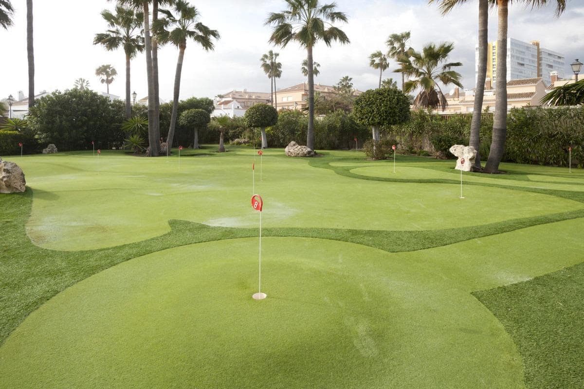 7 soverom Villa til salgs i Guadalmina med svømmebasseng garasje - € 8 900 000 (Ref: 8268994)