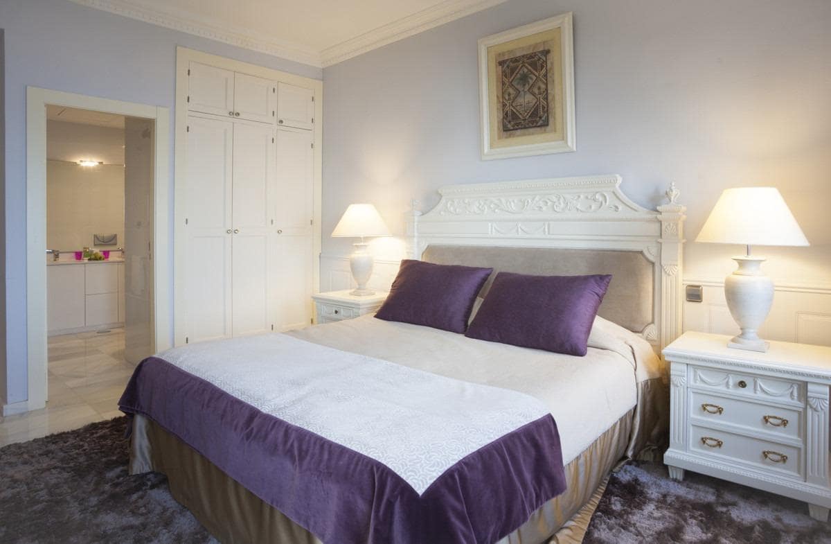 7 soverom Villa til salgs i Guadalmina med svømmebasseng garasje - € 8 900 000 (Ref: 8268994)