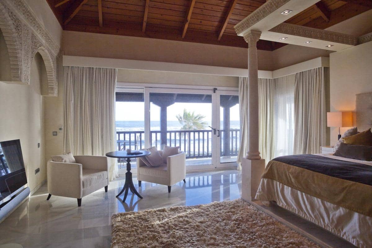 7 soverom Villa til salgs i Guadalmina med svømmebasseng garasje - € 8 900 000 (Ref: 8268994)