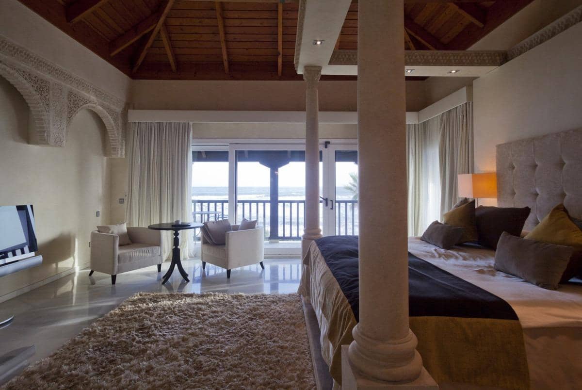 7 soverom Villa til salgs i Guadalmina med svømmebasseng garasje - € 8 900 000 (Ref: 8268994)