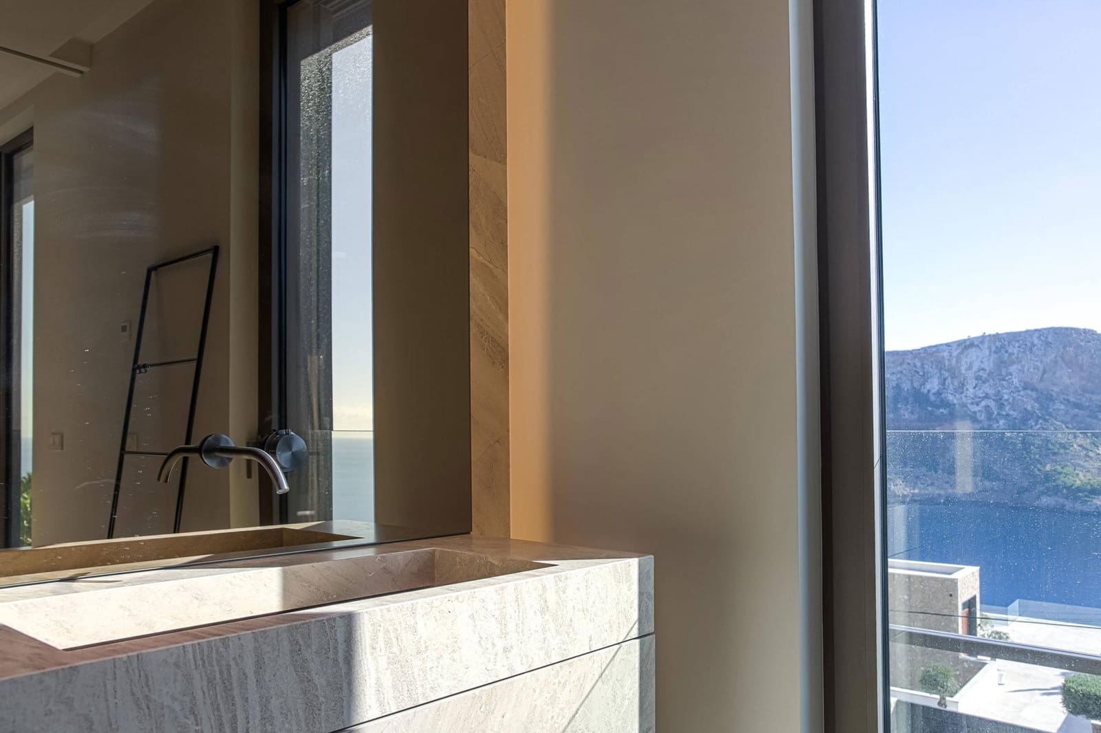 5 soverom Villa til salgs i Puerto de Andratx med svømmebasseng garasje - € 11 700 000 (Ref: 8290410)