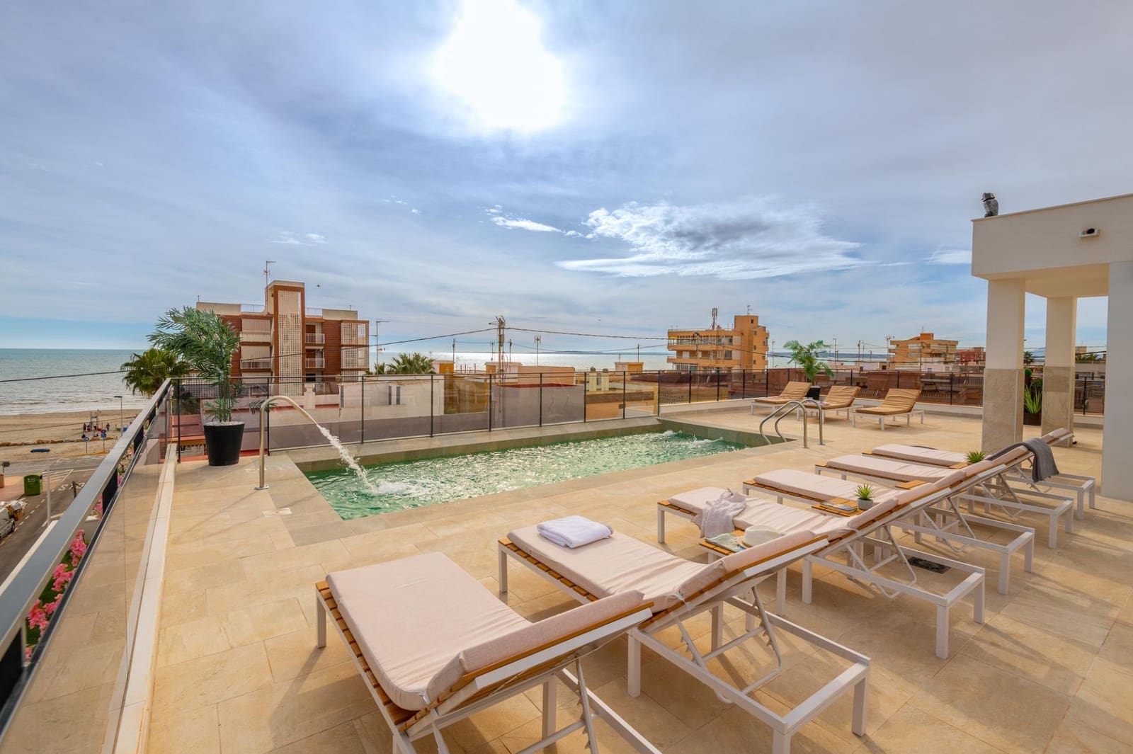 20 soveværelse Hotel til salg i Santa Pola med swimmingpool - € 2.830.000 (Ref: 8367270)