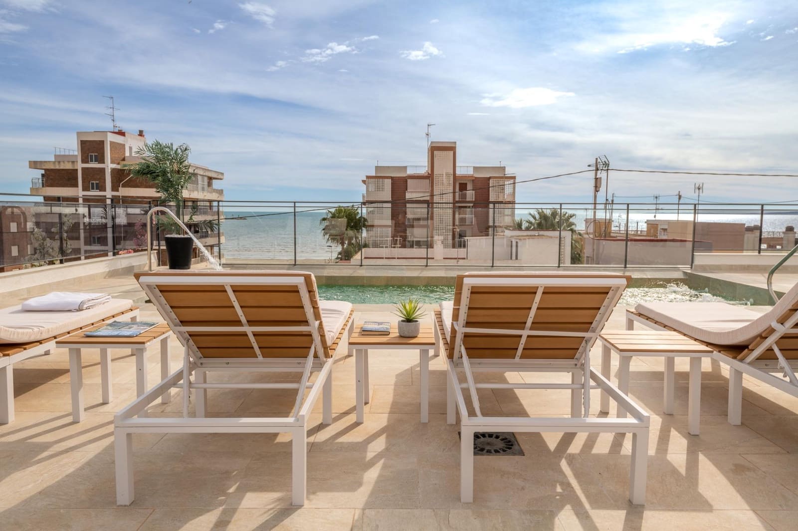 20 soveværelse Hotel til salg i Santa Pola med swimmingpool - € 2.830.000 (Ref: 8367270)