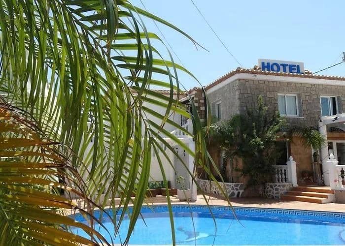 10 soveværelse Hotel til salg i Calpe / Calp med swimmingpool - € 850.000 (Ref: 8386652)