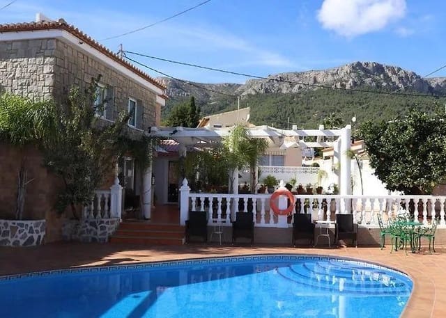 10 quarto Hotel para venda em Calpe / Calp com piscina - 850 000 € (Ref: 8386652)
