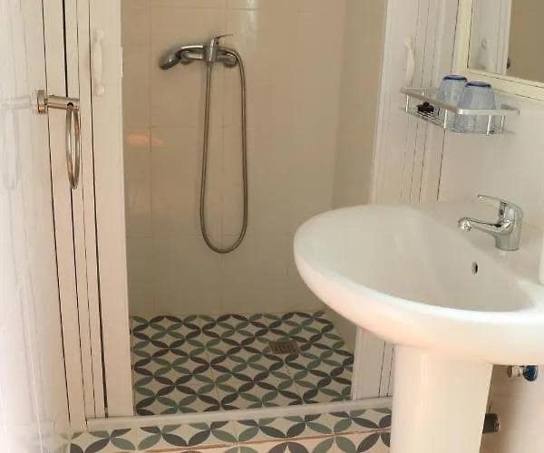 10 soveværelse Hotel til salg i Calpe / Calp med swimmingpool - € 850.000 (Ref: 8386652)