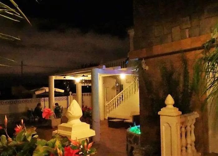 10 soveværelse Hotel til salg i Calpe / Calp med swimmingpool - € 850.000 (Ref: 8386652)