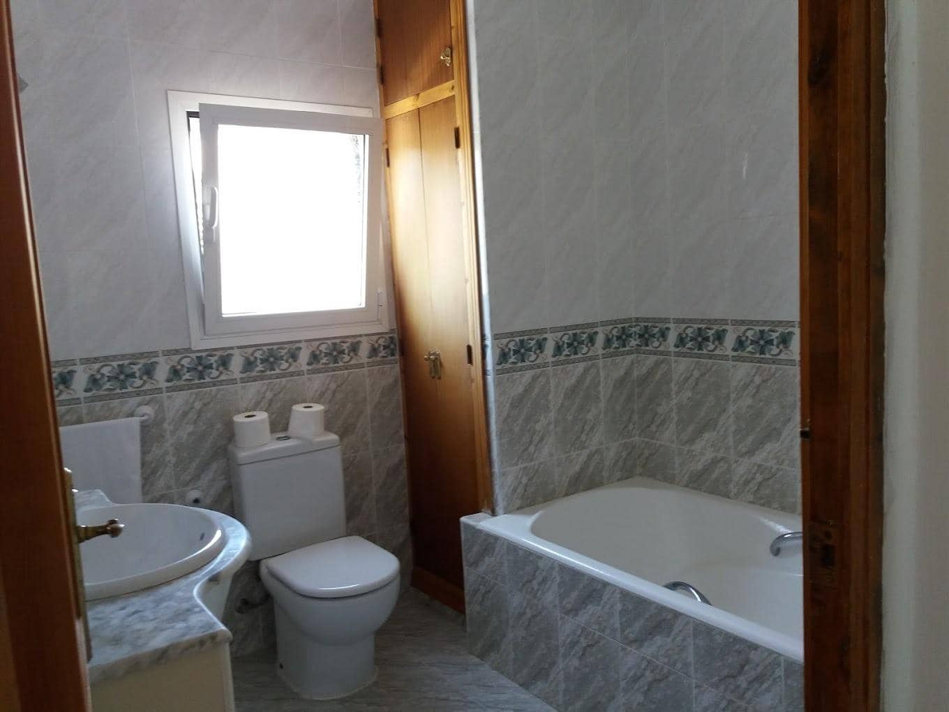 10 soveværelse Hotel til salg i Calpe / Calp med swimmingpool - € 850.000 (Ref: 8386652)