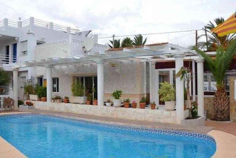 18 soveværelse Hotel til salg i Calpe / Calp med swimmingpool garage - € 1.050.000 (Ref: 8386653)
