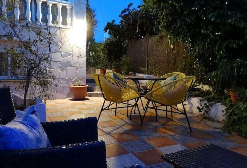 18 soveværelse Hotel til salg i Calpe / Calp med swimmingpool garage - € 1.050.000 (Ref: 8386653)