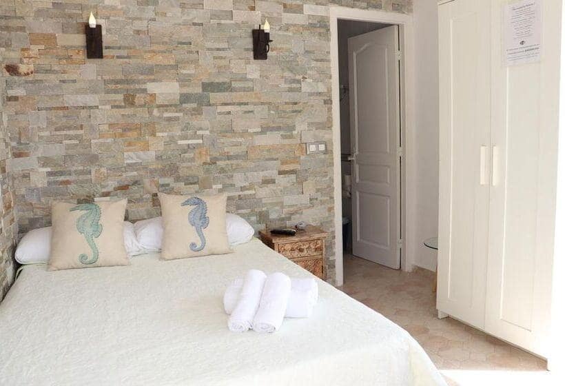 18 soveværelse Hotel til salg i Calpe / Calp med swimmingpool garage - € 1.050.000 (Ref: 8386653)