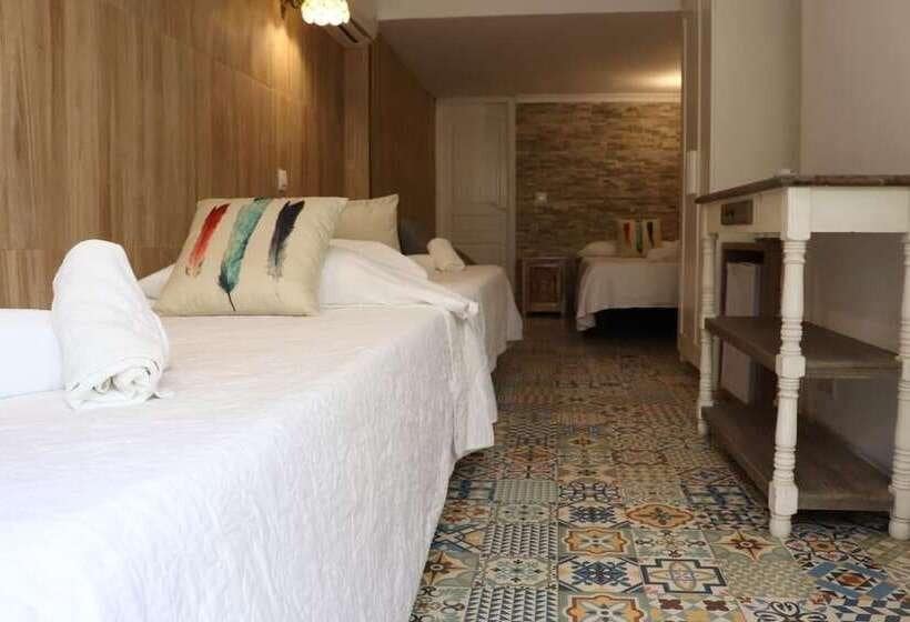 18 soveværelse Hotel til salg i Calpe / Calp med swimmingpool garage - € 1.050.000 (Ref: 8386653)