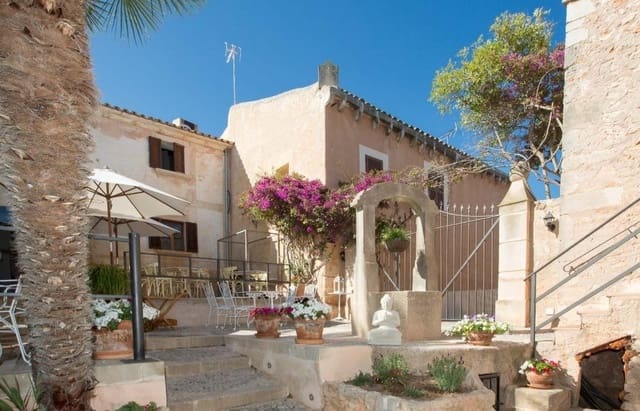 7 soveværelse Villa til salg i Calonge, Santanyí - € 1.950.000 (Ref: 8413334)