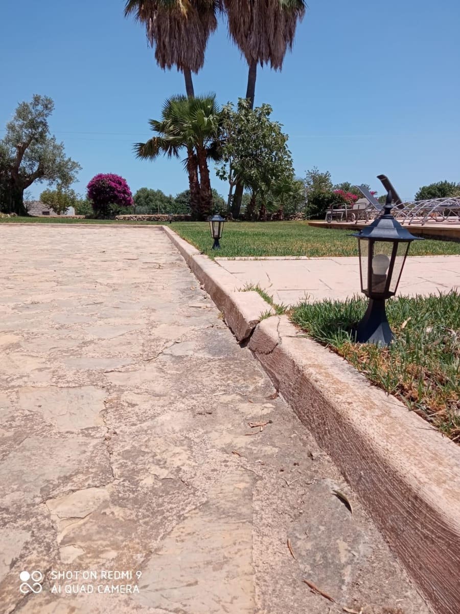 7 soveværelse Finca/Landehus til salg i Porreres med swimmingpool garage - € 1.800.000 (Ref: 8476232)