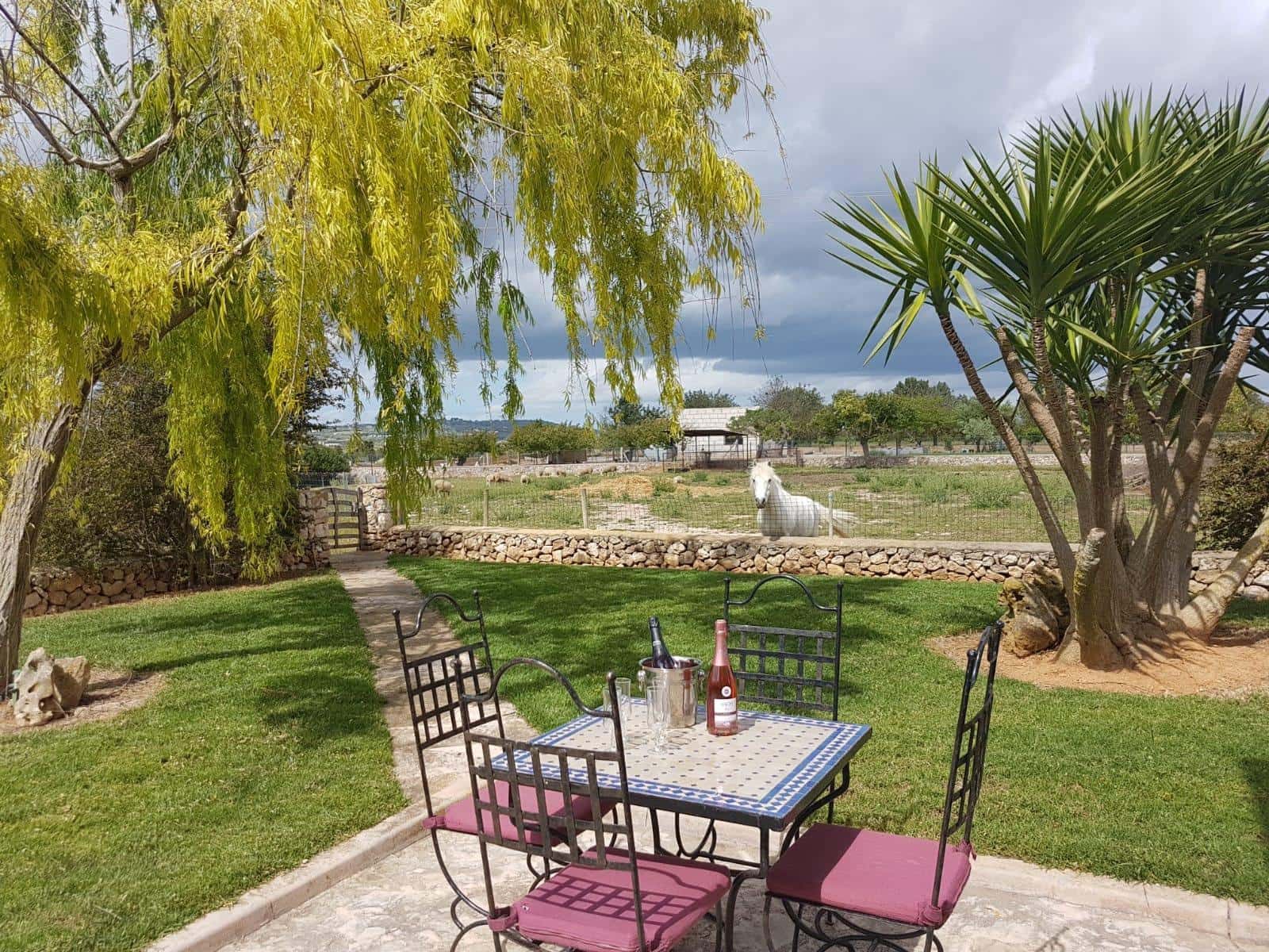 7 soveværelse Finca/Landehus til salg i Porreres med swimmingpool garage - € 1.800.000 (Ref: 8476232)