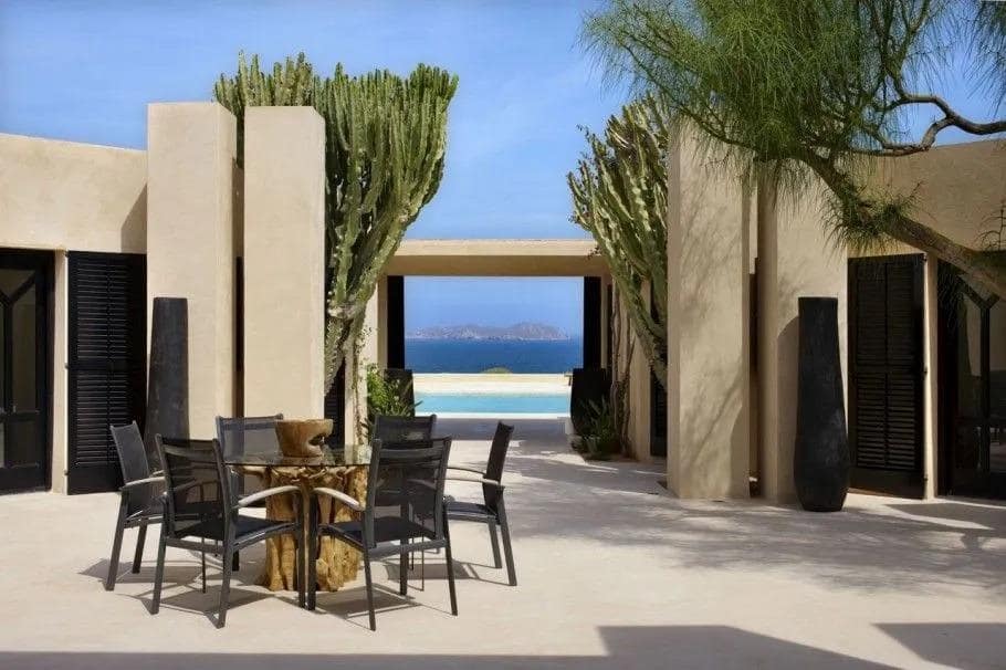 7 soverom Villa til salgs i Ibiza by med svømmebasseng garasje - € 11 000 000 (Ref: 8482151)