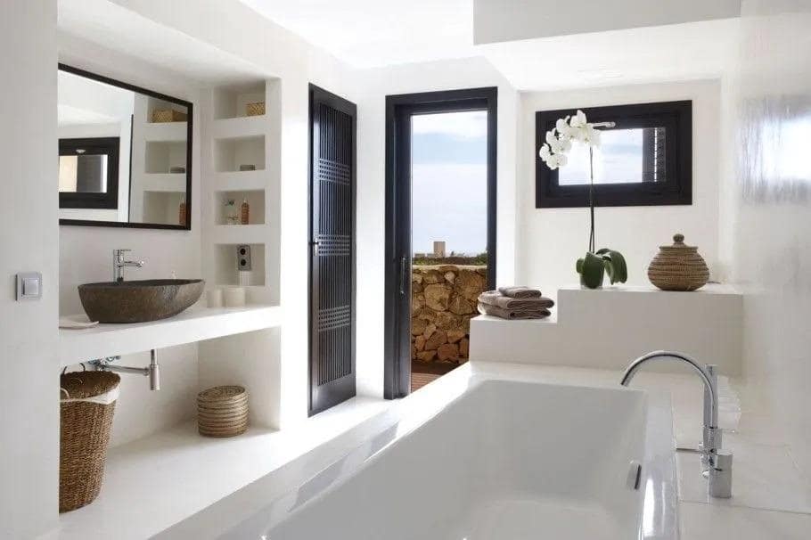 7 soverom Villa til salgs i Ibiza by med svømmebasseng garasje - € 11 000 000 (Ref: 8482151)