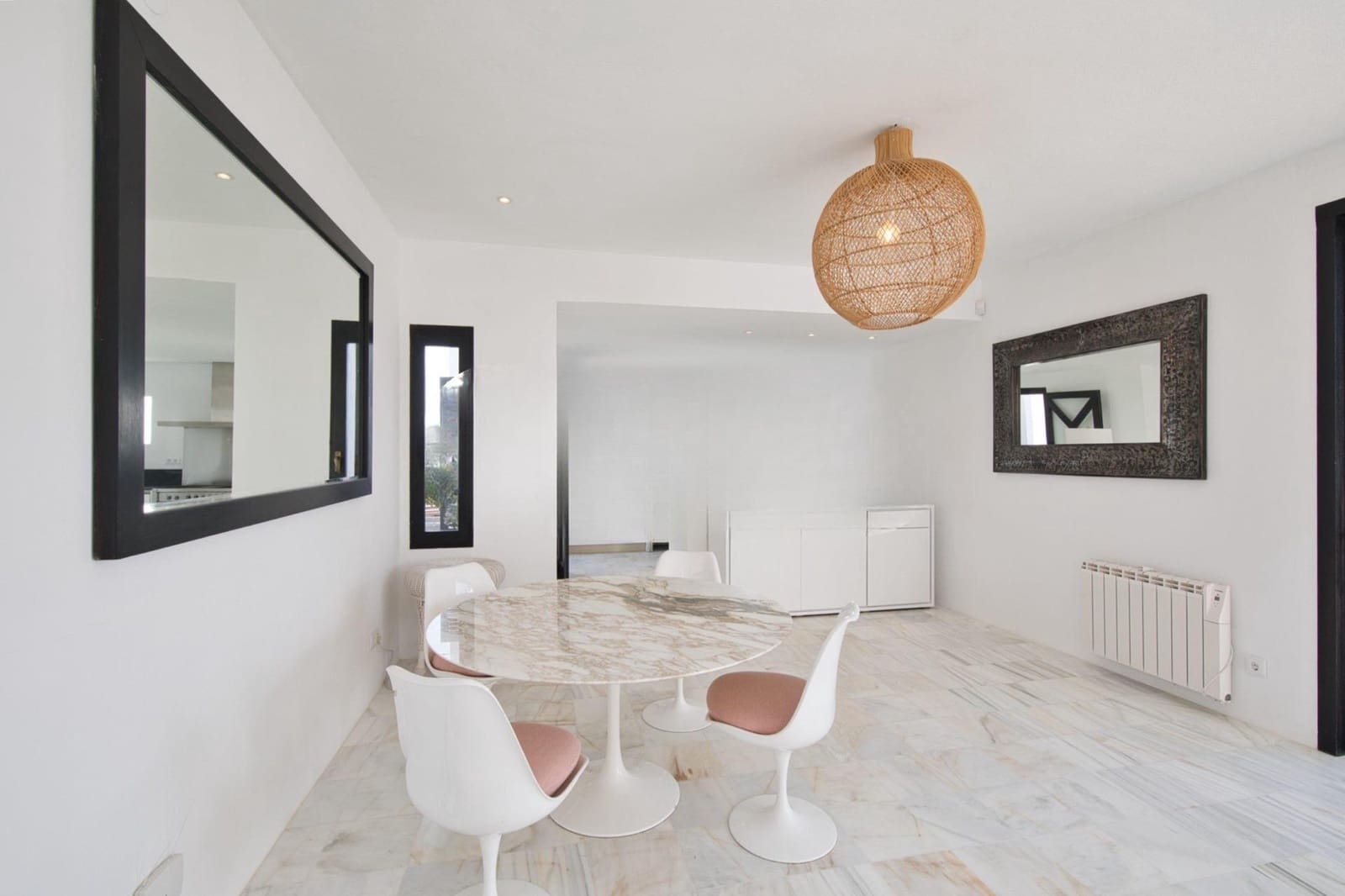 7 soverom Villa til salgs i Ibiza by med svømmebasseng garasje - € 11 000 000 (Ref: 8482151)