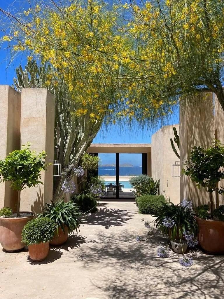 7 soverom Villa til salgs i Ibiza by med svømmebasseng garasje - € 11 000 000 (Ref: 8482151)