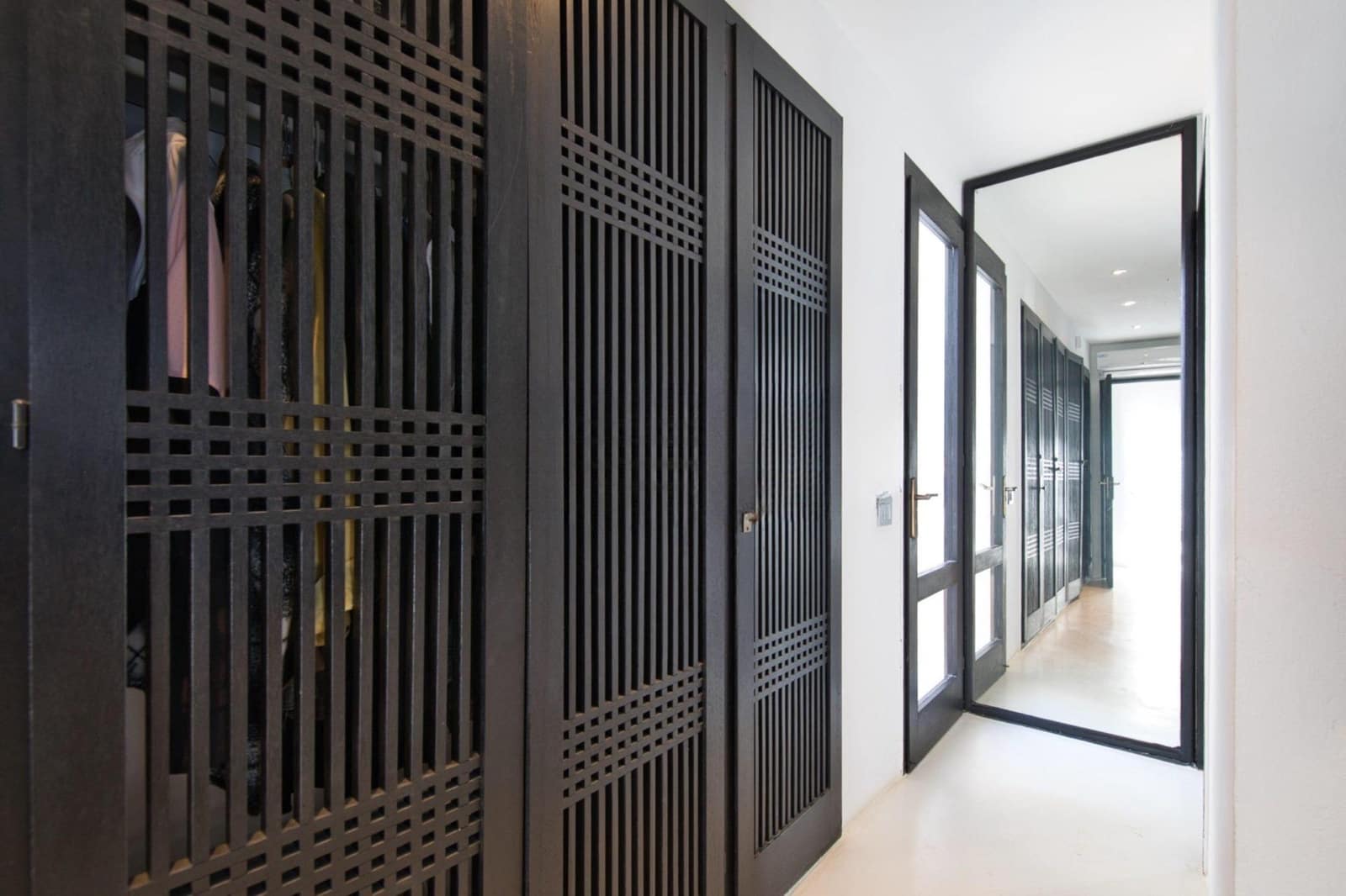 7 soverom Villa til salgs i Ibiza by med svømmebasseng garasje - € 11 000 000 (Ref: 8482151)