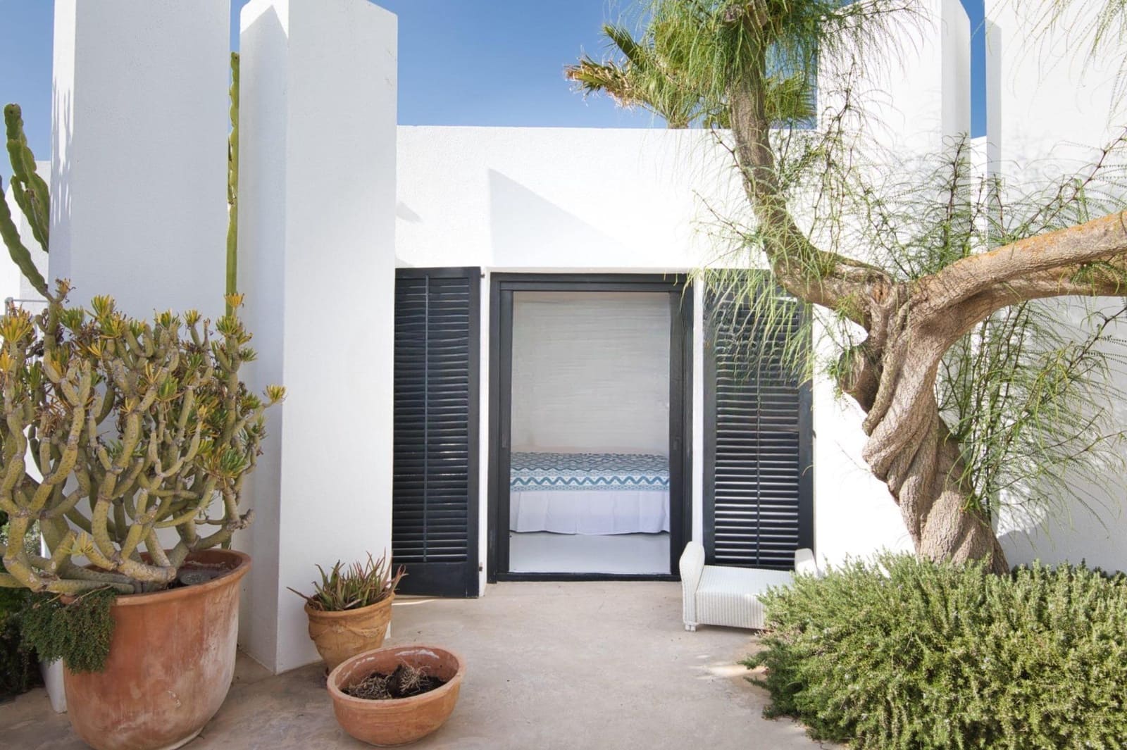 7 soverom Villa til salgs i Ibiza by med svømmebasseng garasje - € 11 000 000 (Ref: 8482151)