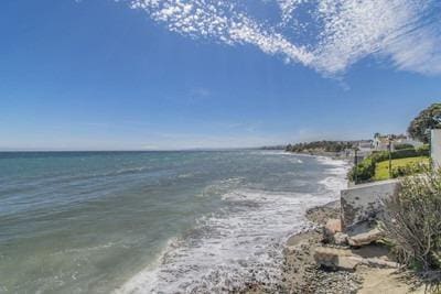 2 soveværelse Semi-Rækkehus til salg i New Golden Mile med swimmingpool garage - € 650.000 (Ref: 8519386)