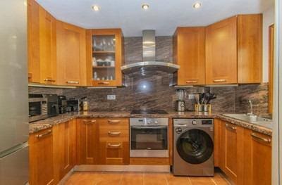 2 soveværelse Semi-Rækkehus til salg i New Golden Mile med swimmingpool garage - € 650.000 (Ref: 8519386)