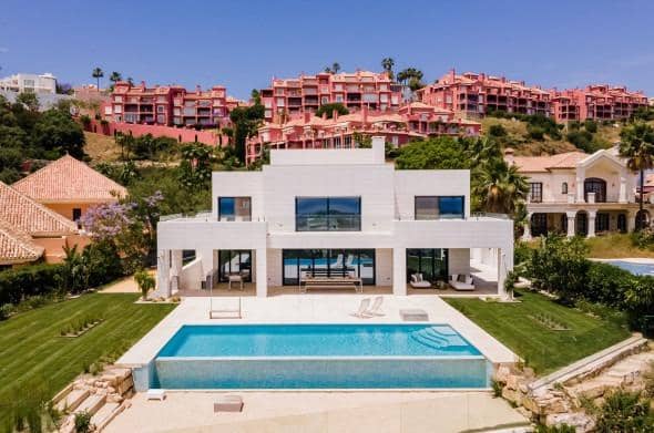 6 bedroom Villa for sale in Monte Halcones with pool garage - € 5,450,000 (Ref: 8527736)