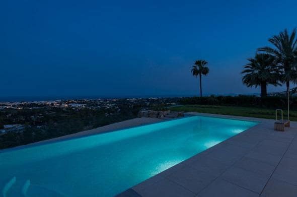 6 bedroom Villa for sale in Monte Halcones with pool garage - € 5,450,000 (Ref: 8527736)