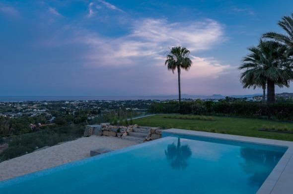 6 bedroom Villa for sale in Monte Halcones with pool garage - € 5,450,000 (Ref: 8527736)