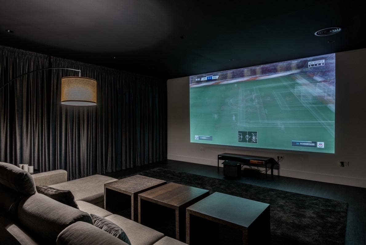 6 bedroom Villa for sale in Monte Halcones with pool garage - € 5,450,000 (Ref: 8527736)