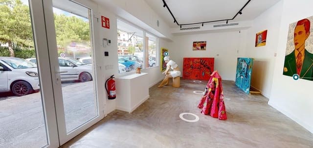Kaupallinen myytävänä paikassa Palma de Mallorca - 1 050 000 € (Ref: 8532196)